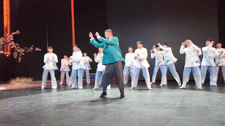 Trần Quốc Khôn tái hiện điệu nhảy của băng đảng Búa Rìu trong “Võ Thuật”: Đây chính là sự chuyên ngh