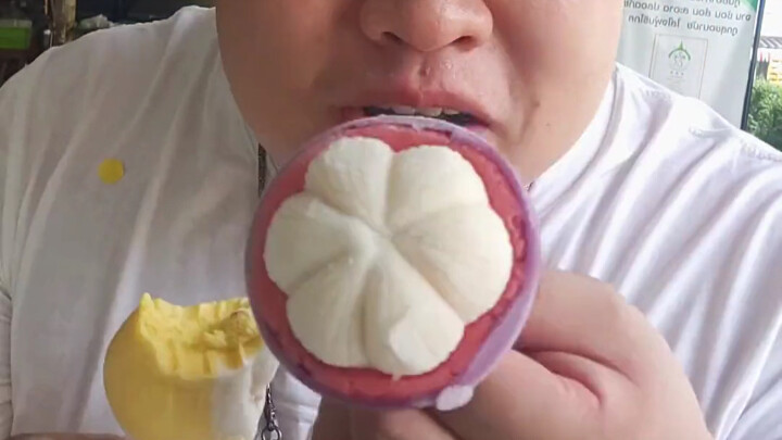 Thai Delights: Lifelike Fruit Juice Ice Cream That’s So Real, You Can’t Tell What’s Fake!