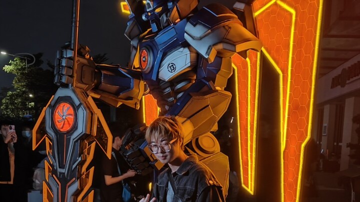 จอมดาบแห่งสนามนอกของหิ่งห้อย