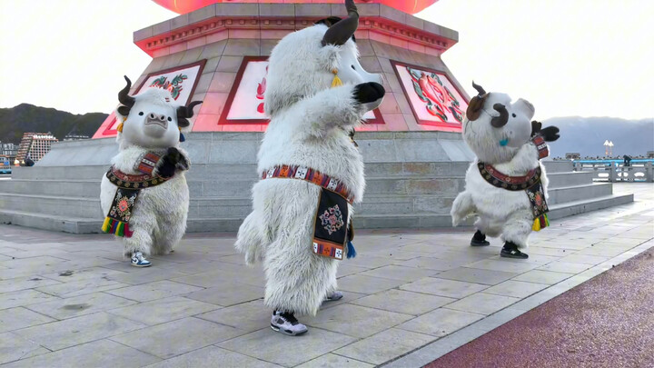 Tarian Kereta Pengantin Besar Dimulai!