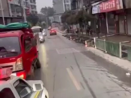 จับใครตีคนนั้น