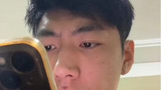 挑战拿着假肢去纹身