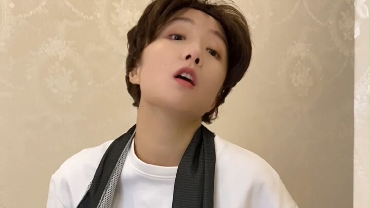 Every older sister wishes she had a "cultivation-style" younger brother.