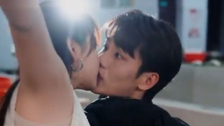 Istri Kontrak Mengaku Cinta, Lupa Segalanya—CEO Dingin Ini Mulai Mengejar