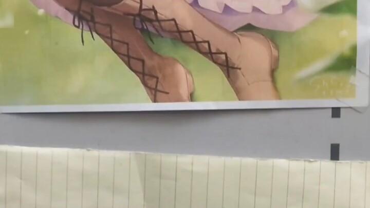 การวางสองมิติบนผนังโรงเรียนเป็นเรื่องผิดหรือไม่?