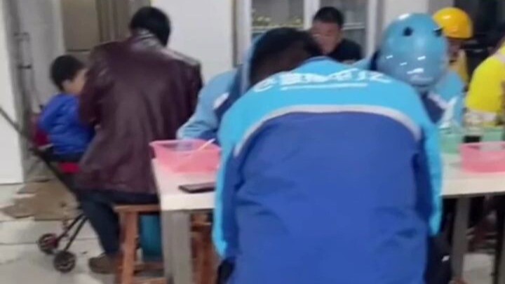 Boss Wakes Up in the Middle of the Night Grinning from Ear to Ear: Food Delivery, Unexpected Twist, 