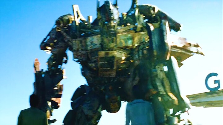 This is Optimus Prime after the re-emergence, domineering exposed!