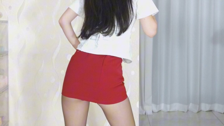 ไม่มีวันพรุ่งนี้ ชุดเครื่องแบบกระโปรงสั้นสีแดง ด้านหลัง C3513