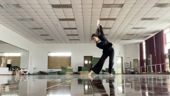 "Mei" học sinh trung học bình thường đã nhảy trong giờ nghỉ và ghi lại một nửa trong số đó