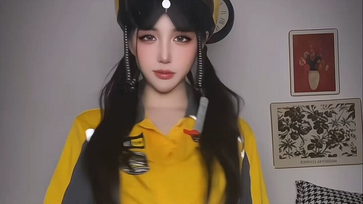 Thấy tôi khó chịu mà vẫn xem à