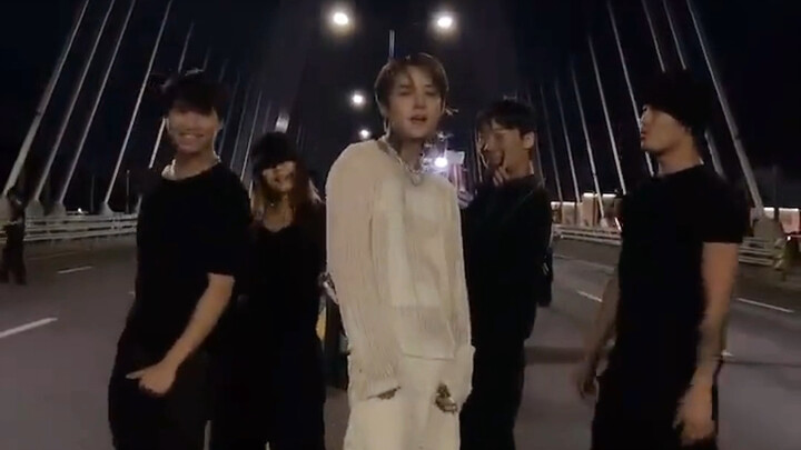 Jungwoo's Fact Check chorus solo was blocked