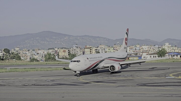 Biman Bangladesh Boeing 737-800 Taxiing at Tribhuvan International Airport (KTM/VNKT)