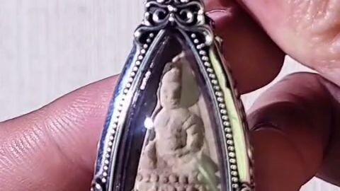Hello B KK, Thai amulets & art, inspired by KOMJEWELRY. รับชมเพื่อความเพลิดเพลินและเสริมสร้างกำลังใจ