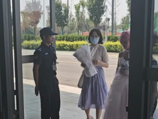 Akhirnya bertemu secara langsung dengan Kawano Hana