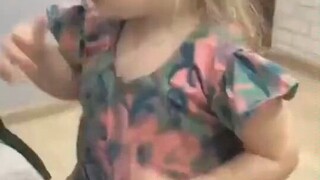 来看一下仙女是怎么笑的