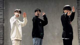 Tarian Ruang Dansa Fu Shuo Shun