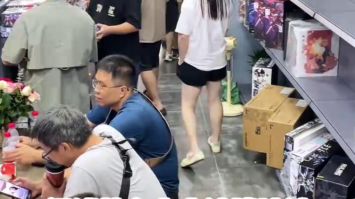 เพื่อให้มีขนาดใหญ่ขึ้นและแข็งแกร่งขึ้น ร้านใหม่ของ Shunde Daliang Xiaowan Model Toys จึงได้เปิดให้บร