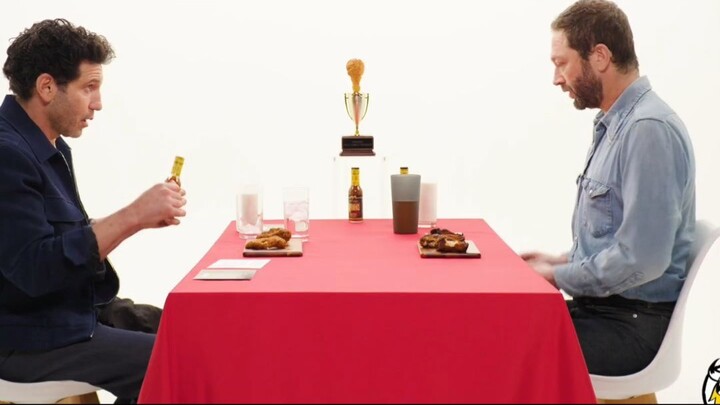 Jon Bernthal vs. Ebon Moss-Bachrach: Ultimate Hot Sauce Challenge! 🔥🍗