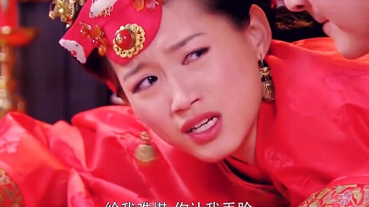 Gadis menikah dengan seorang kasim, sementara sahabatnya di hadapan semua orang memberikan lukisan s