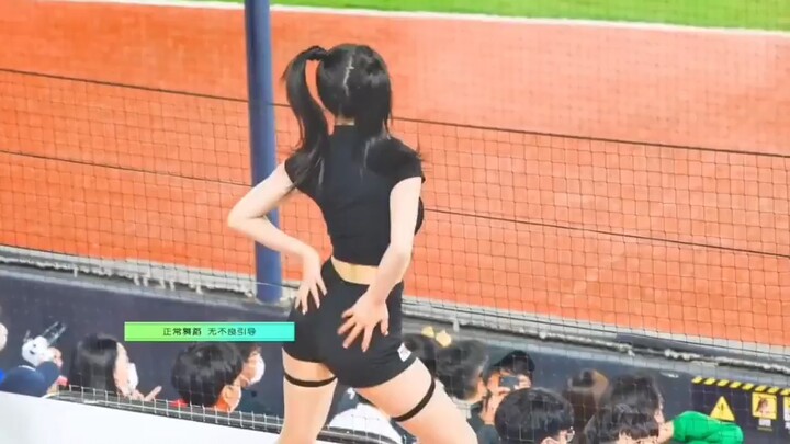 การแสดงเต้นสุดเฟรชของสาวสวย ลีดาฮเย