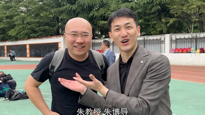 Tiến sĩ cơ học bị học sinh trung học hỏi đến ngỡ ngàng tại chỗ? Ghi lại chuyến thăm của Nhóm Tuyển s