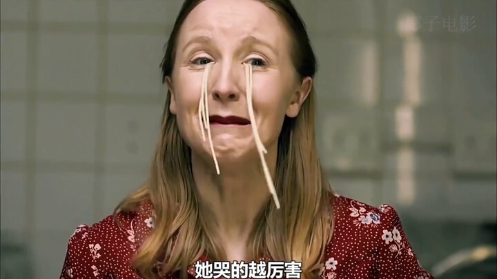 เส้นบะหมี่ไหลออกมาจากตาของผู้หญิง ทำให้เธอพบโอกาสทางธุรกิจ