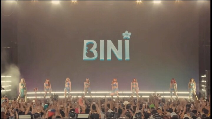 Pantropiko - BINi Dance Breaks at Coachella 2026