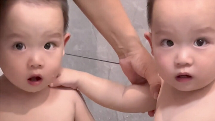 ลูกโตขึ้นแล้ว เริ่มเห็นใจแม่ และสามารถอาบน้ำเองได้