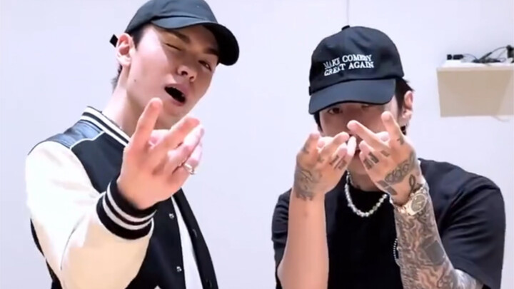 爱看一些rapper之间的cha