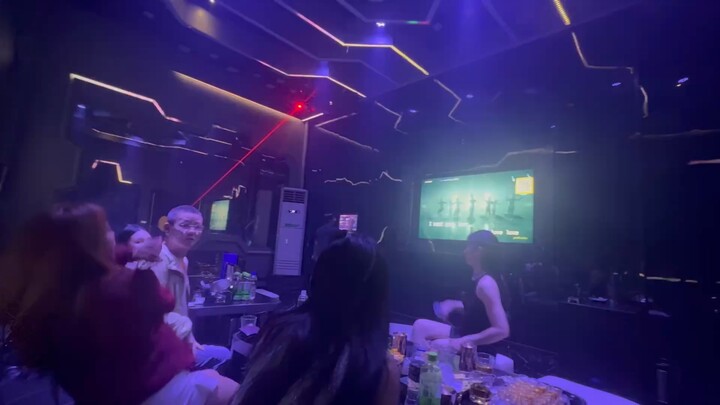 竟然上帝安排了 那就好好享受生活