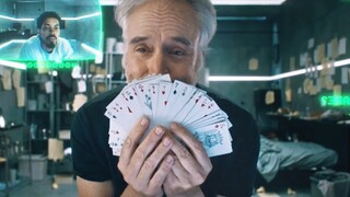 未来世界的人类，只要成年就会被关进这里