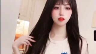 美女合集上楼走错03