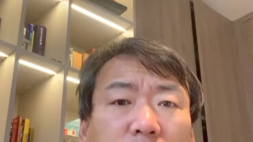 A designer spent 1.32 million to renovate a public restroom? Whose fantasy is it to take advantage o