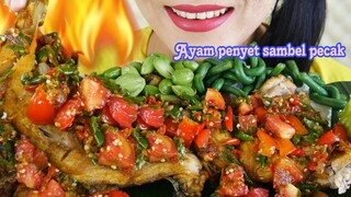 ASMR AYAM PENYET SAMBEL PECAK PAKE PETE DAN LALAPAN | EATING SOUNDS