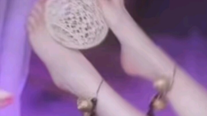 عندما أدوس على وجهك، ستلتزم الهدوء فورًا！！！