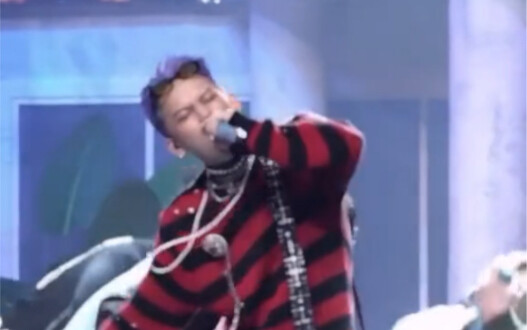 ระดับการควบคุมสีหน้าแบบนี้มันขนาดไหน หัวเราะอยู่ตั้งห้านาทีเลยนะ