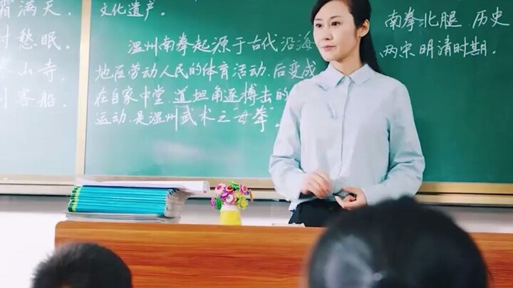 这小伙子做了我当年不敢做的事儿...