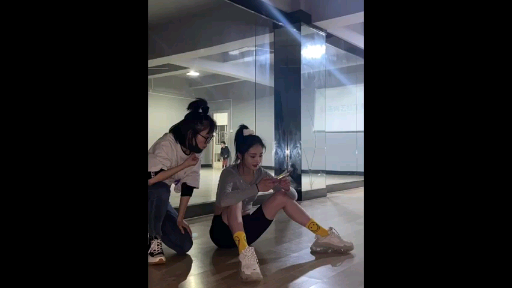 洁琼绿洲更新跳了泫雅的舞，好(✪▽✪)