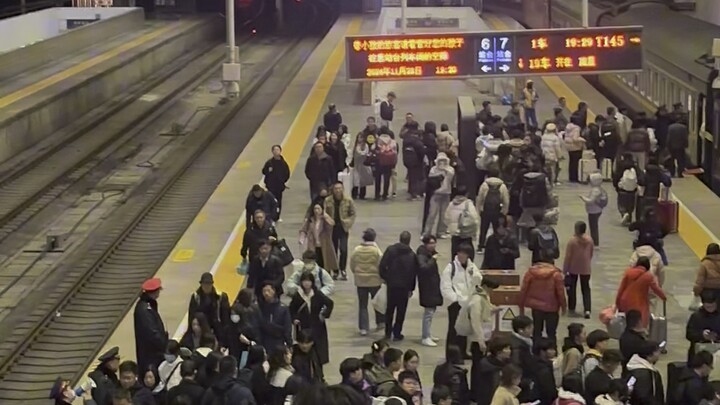 The happiest people in college are those who don’t date.