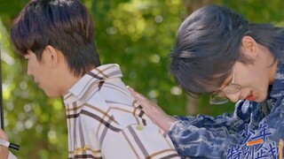 哈哈哈李宏毅是怎么做到没头脑又不高兴的