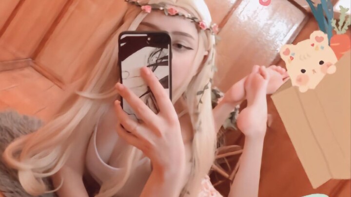 Super cute at-home selfie poses—only you still don’t know how!