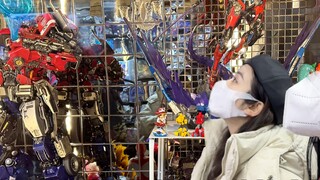 What is it like to take your elders to a model shop? I really didn't expect this.