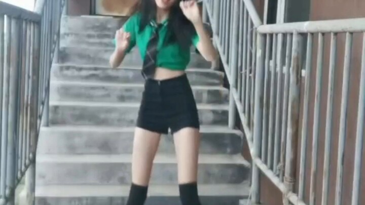 Cover dance harian saya hanyalah penggila dance ~ Saya belum pernah mempelajarinya secara profesiona