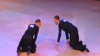 A collection of hilarious dance competition mistakes (●°u°●)