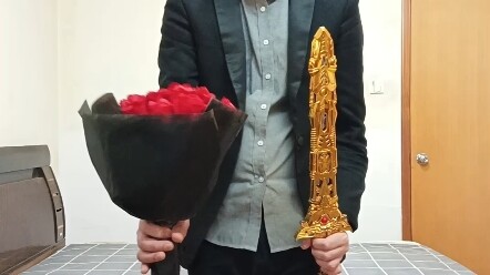 Sedih, jadi aku memesan Pangeran Junming untuk diriku sendiri.