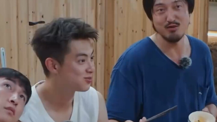 وانغ هودي: ده مجرد مشهد صغير! وو داجينغ: لقد أرعبتني تمامًا!