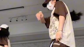 ฉันจะรักนักเต้นฮิปฮอปหล่อๆตลอดไป!