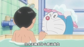 胖虎将小夫的日记转换成动漫观看，却发现了#哆啦A梦