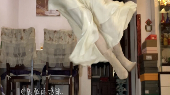 If you say spring is not too late, I will stay in the real Jiangnan