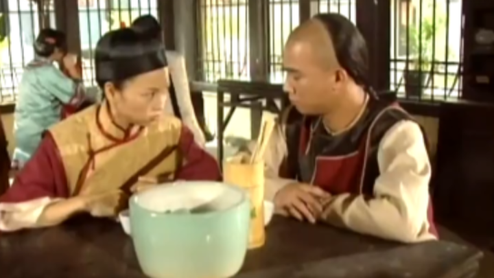 Wei Xiaobao refuses to reveal the anti-Qing, restore-Ming code at all costs—and ends up being chased